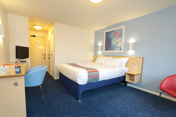 Travelodge Wirral Eastham Hooton Camera foto