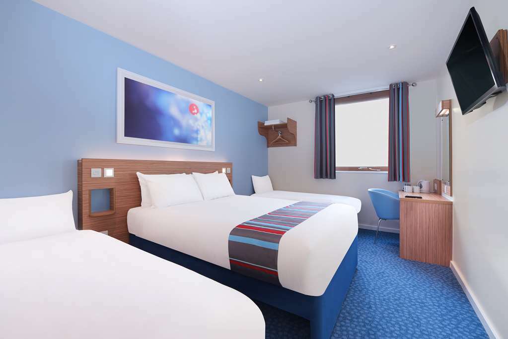 Travelodge Wirral Eastham Hooton Camera foto